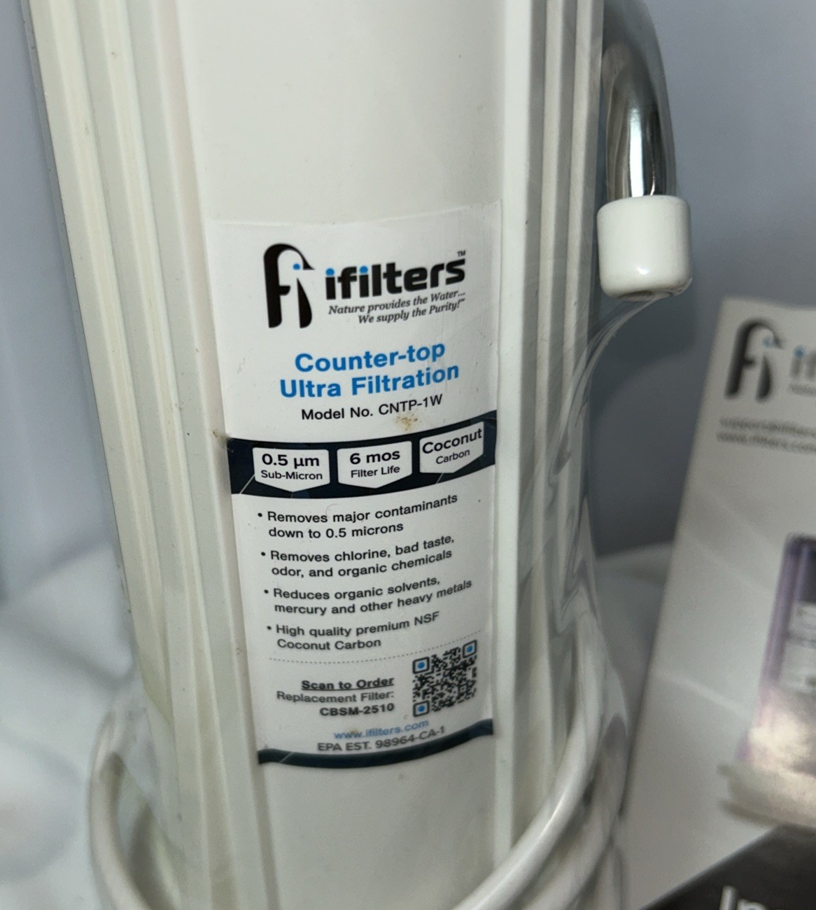 Countertop Ultra Drinking Water Filter For VOCs Cysts Pesticides Chlorine, White