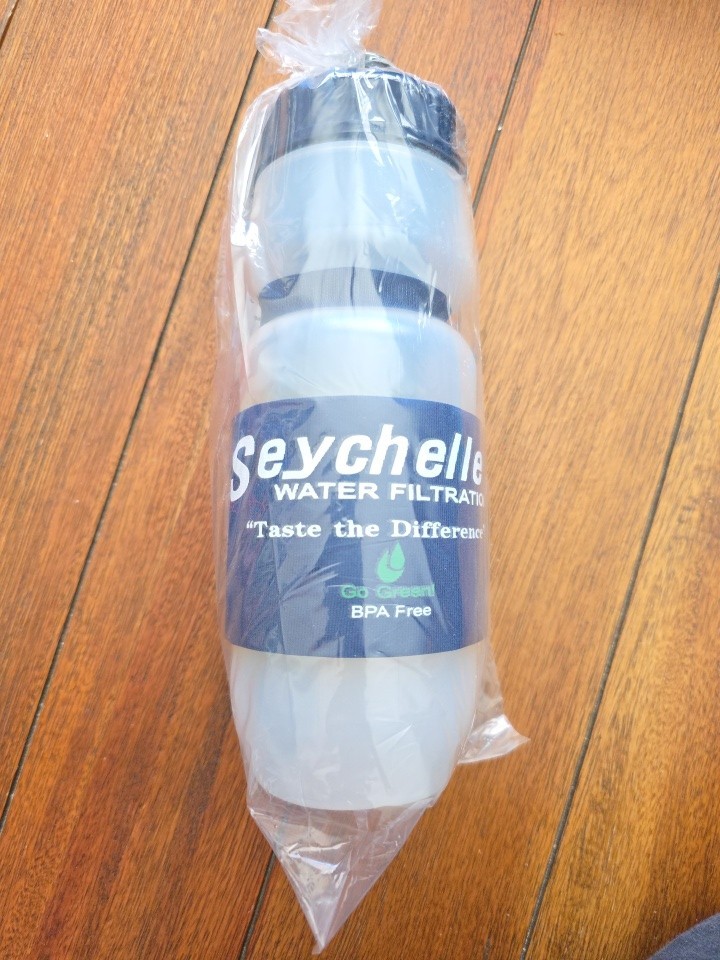 Seychelle BPAFree Ionic Adsorption Micron Advanced Water Filtration 28 OZ Bottle