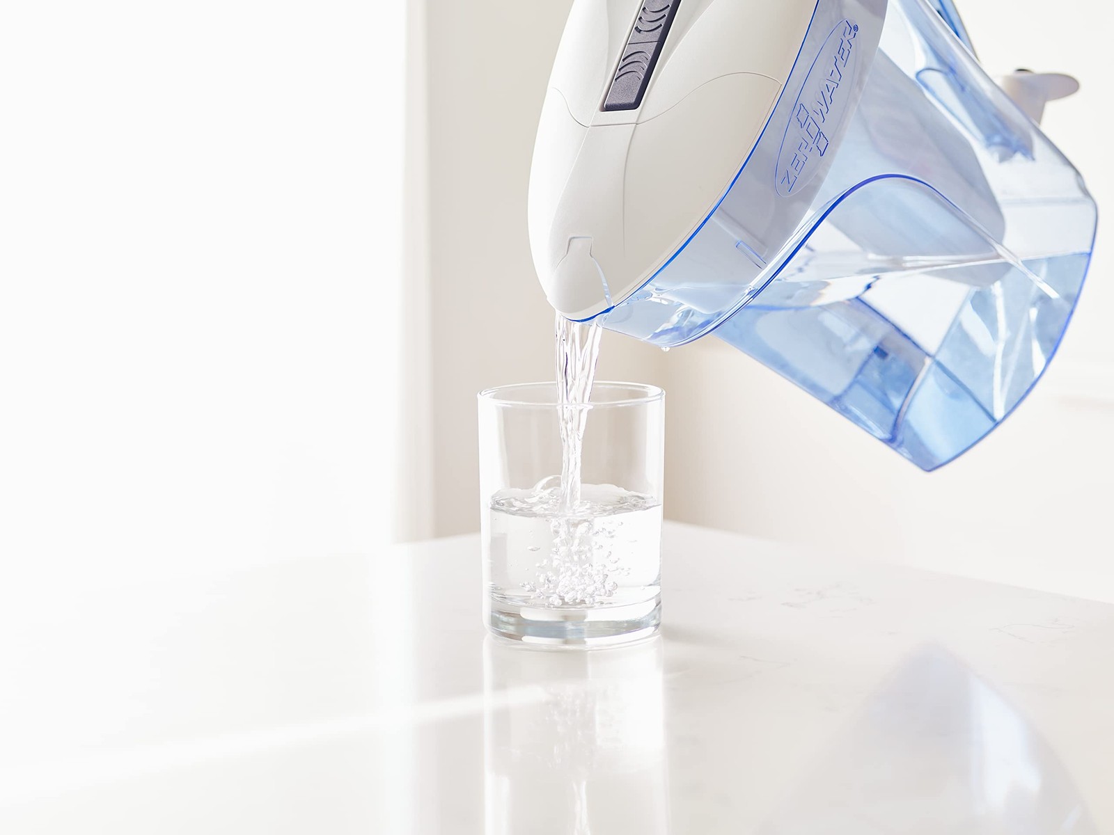 ZeroWater 10-Cup Ready-Pour 5-Stage Water 10 Cup Pitcher, Blue and White