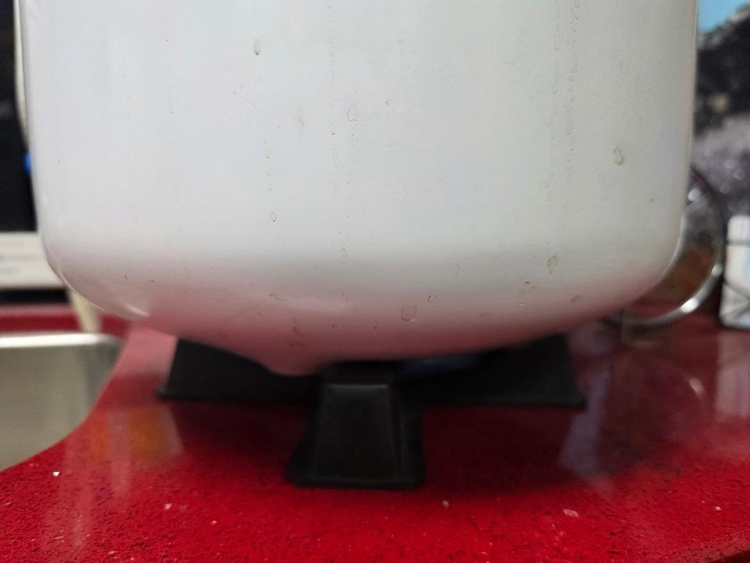 Universal Stand for RO Reverse Osmosis Storage Tank 2.2 – 4.5 Gallons