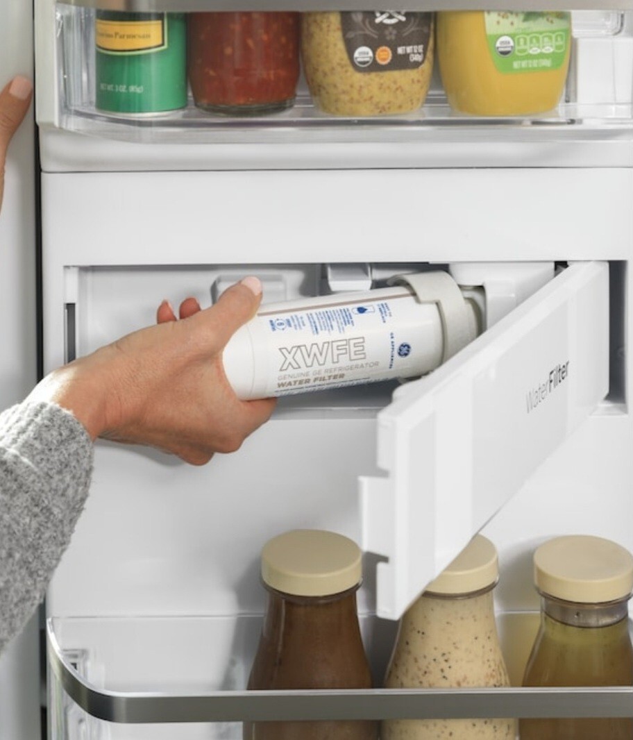 Genuine OEM GE XWFE Refrigerator Replacement Water Filter WITH CHIP RFID