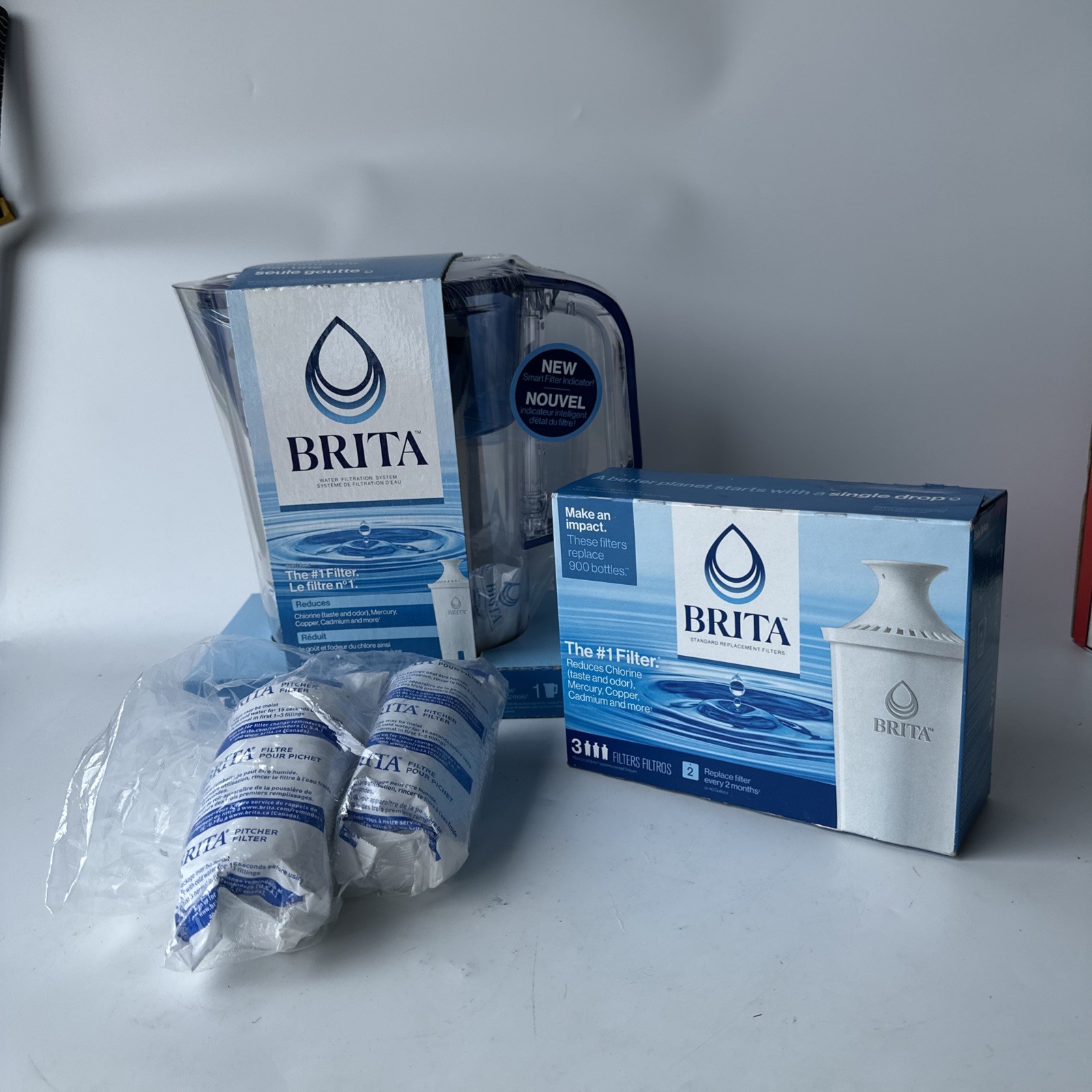 Brita 6 Cup Small Plastic Water Filter Pitcher, BPA Free with 1 Standard 5 Extra