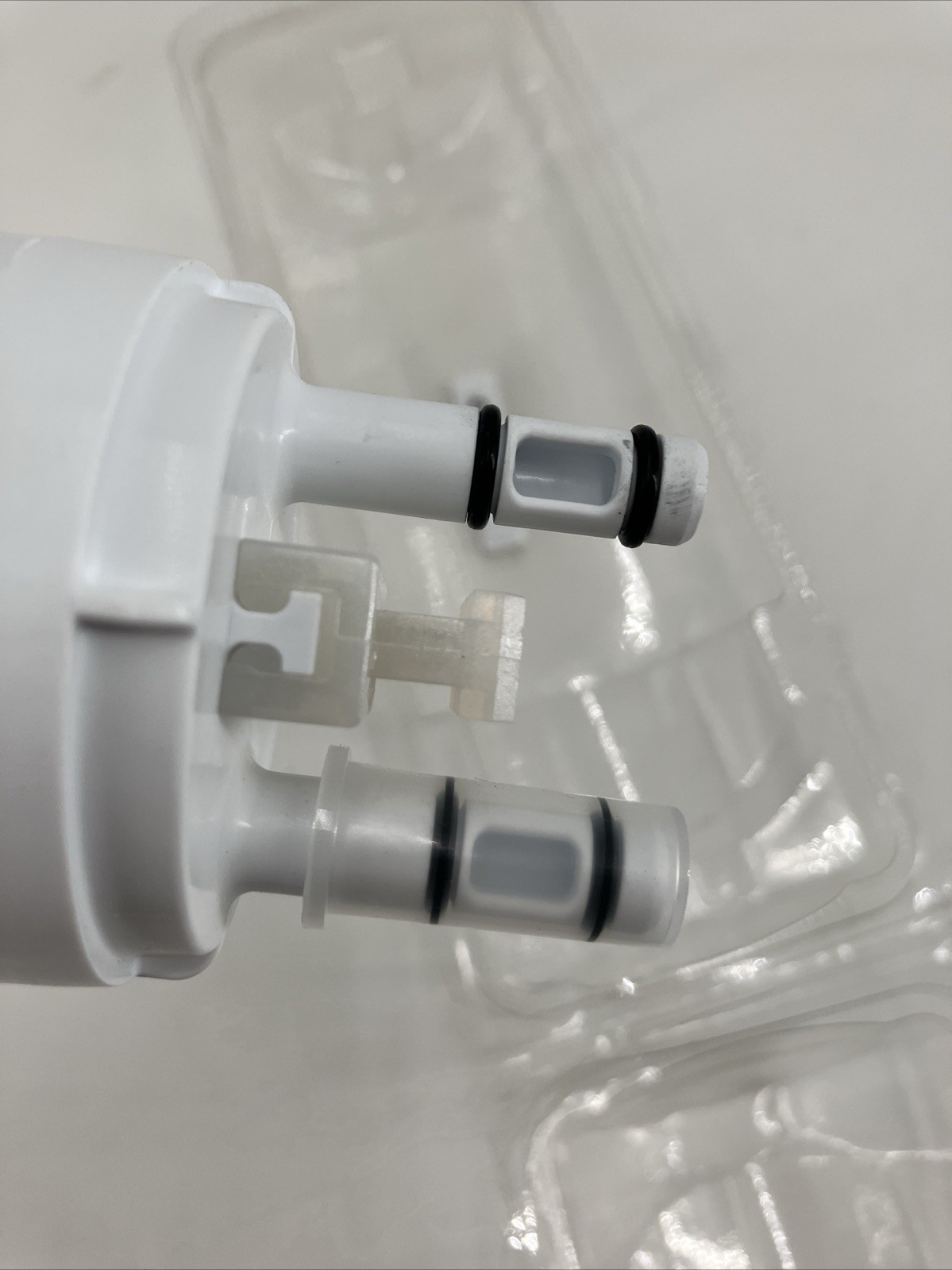 (1) Genuine Frigidaire Puresource3 Water Filter – WF3CB (White) Brand New