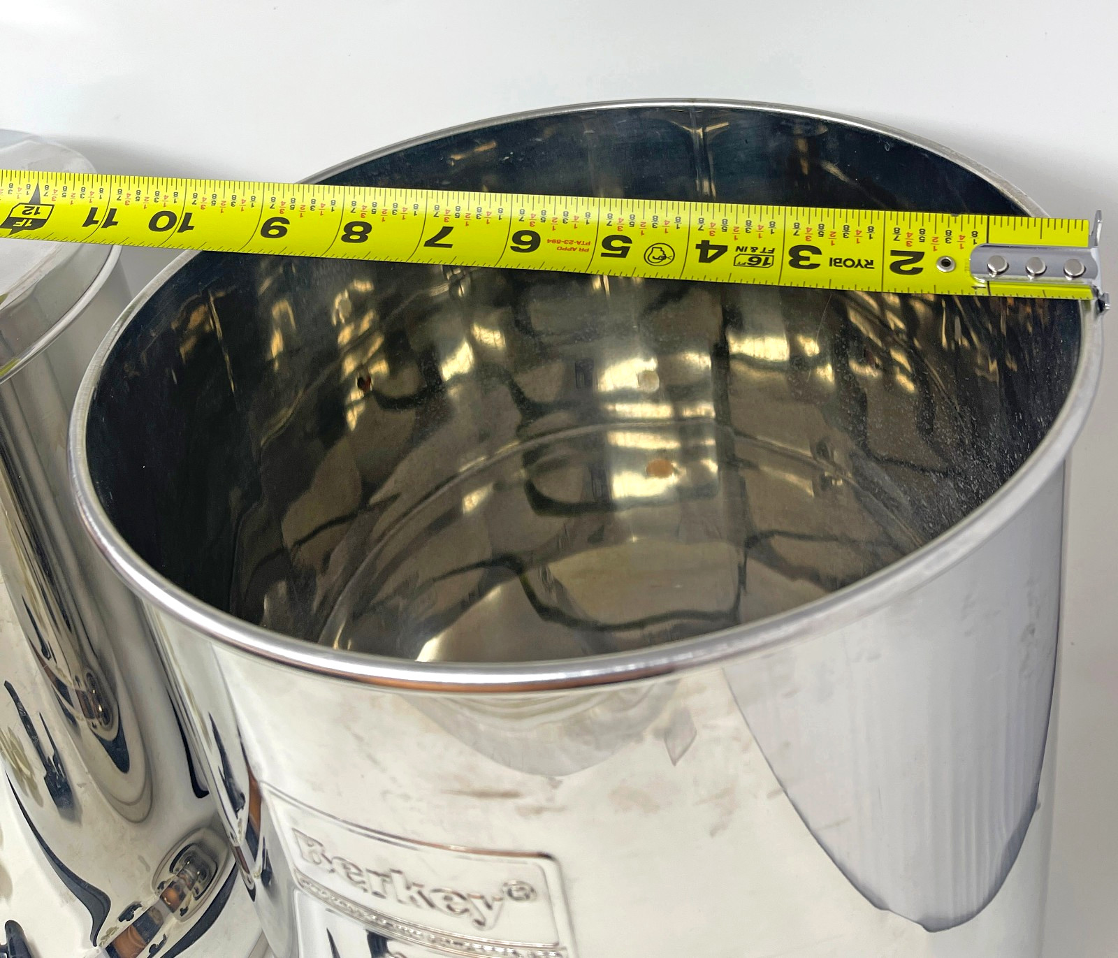 Imperial Berkey 4.5 Gallon Gravity Fed Water Filtration System No Filters Used