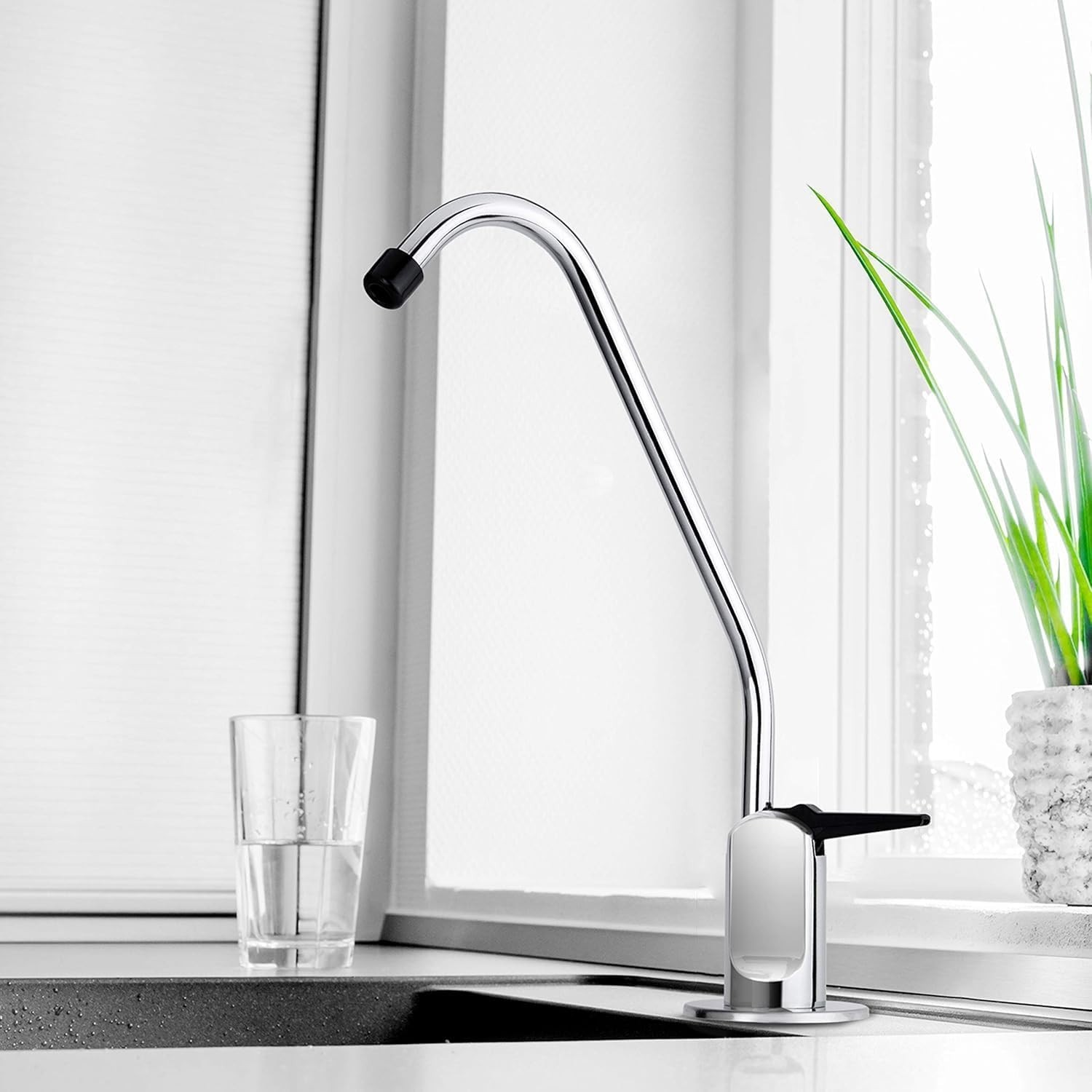 Elegant 9-Inch Lead-Free RO Faucet in Polished Chrome – Modern Kitchen Staple