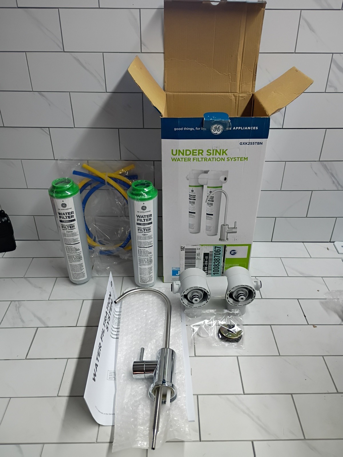 GE Under Sink Dual Stage Water Filtration System with Faucet GXK255TBN