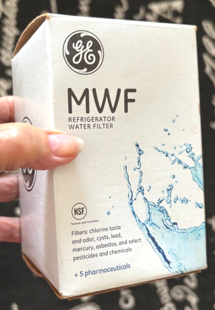 New Sealed OEM GE MWF Refrigerator WATER FILTER P75009 46-9991 Boxed 300 gallons