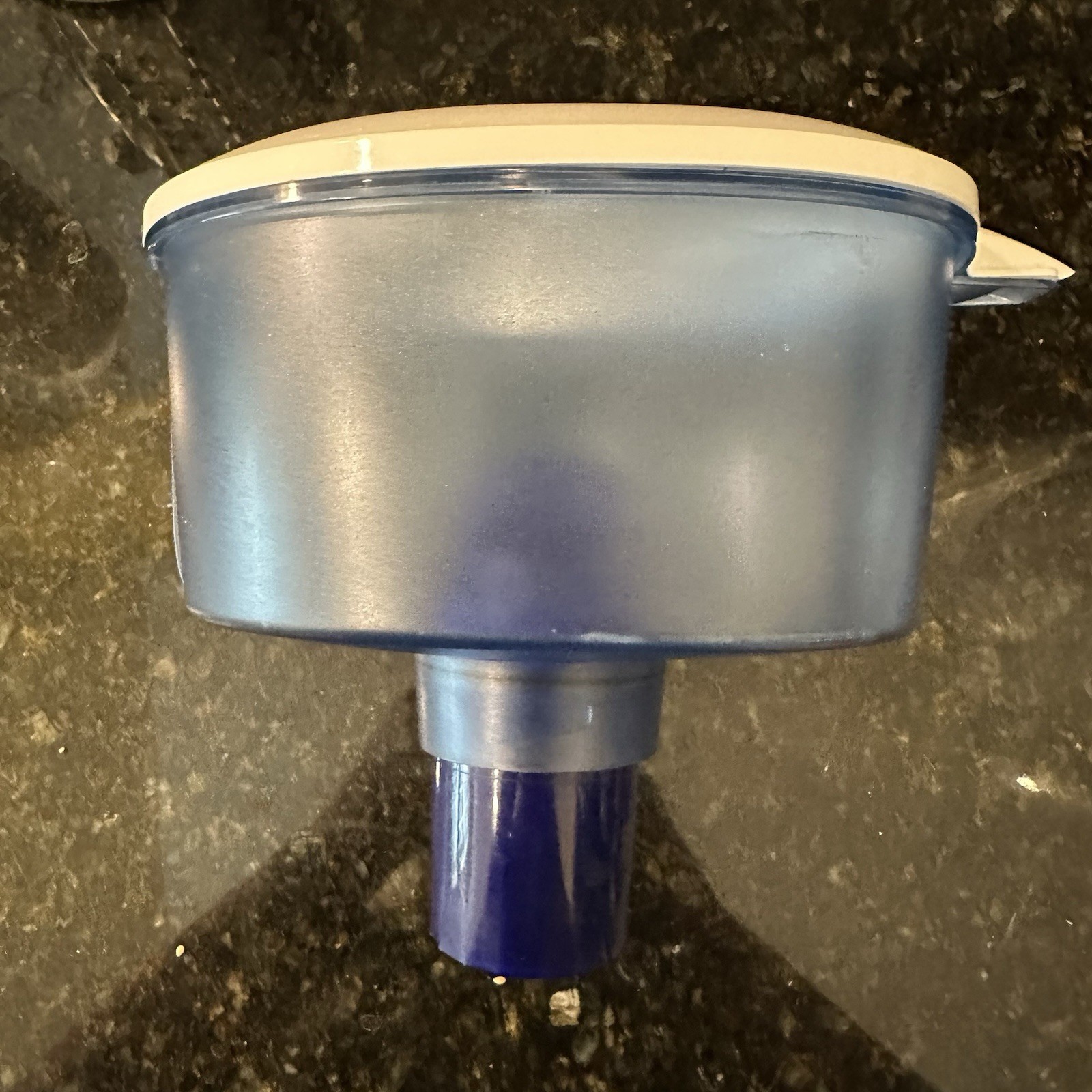 PUR 7 Cup Pitcher Filtration System, White and Blue, Dispenser Jug With Handle