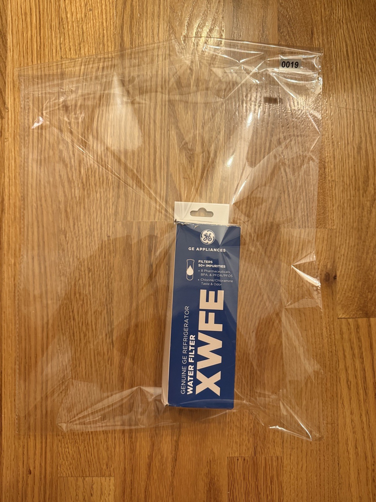 GE XWFE Refrigerator Water Filter Replacement Filter NEW SEALED IN BOX. NO CHIP