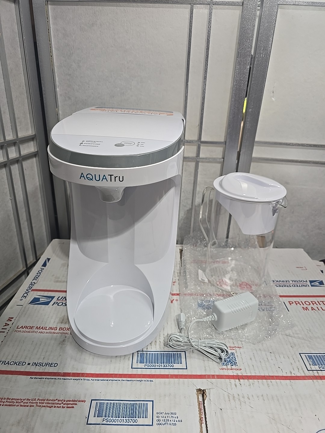 Genuine AquaTru Carafe Countertop Water Purifier – Model AT100 *NO FILTERS* MINT