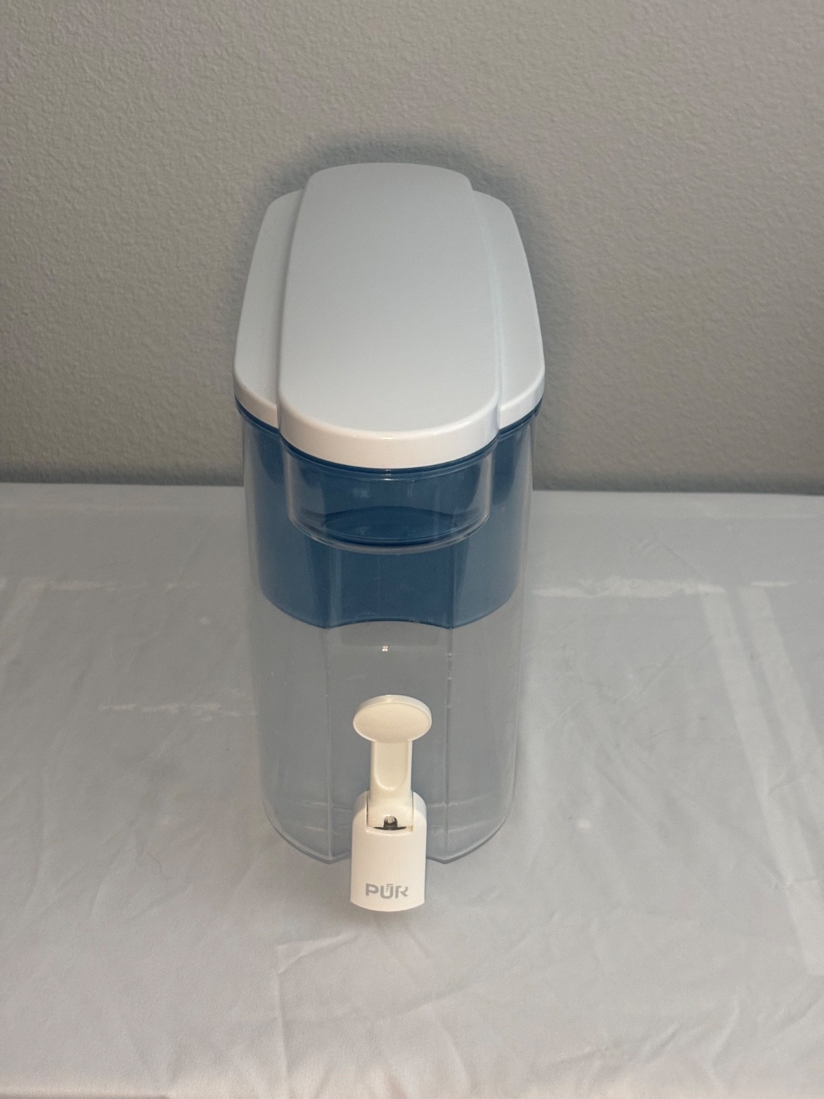 PUR PLUS 30 Cup Water Filter Dispenser Reservoir DS1811Z Blue/White Replacement