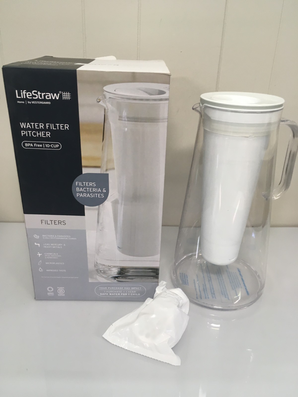 NEW LifeStraw – Water Filter Pitcher, 10-Cup, BPA Free w/ Carbon Filter READ